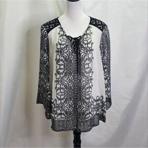 Roz & Ali Black and White Lace Tie Front Blouse Size XL